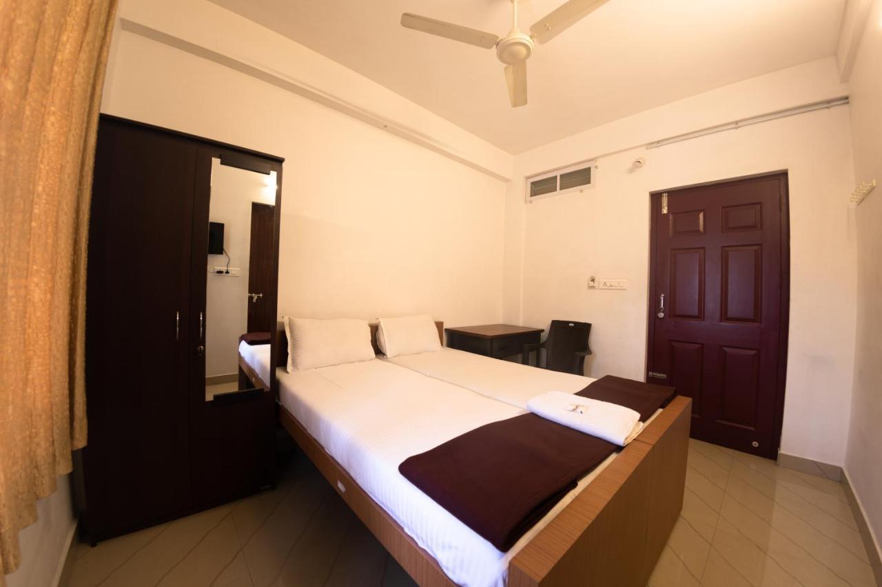 Hotel Noah'S Ark Kochi Exterior foto